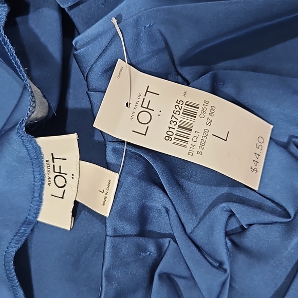 Ann Taylor Loft Blue Tank - Picture 7 of 9